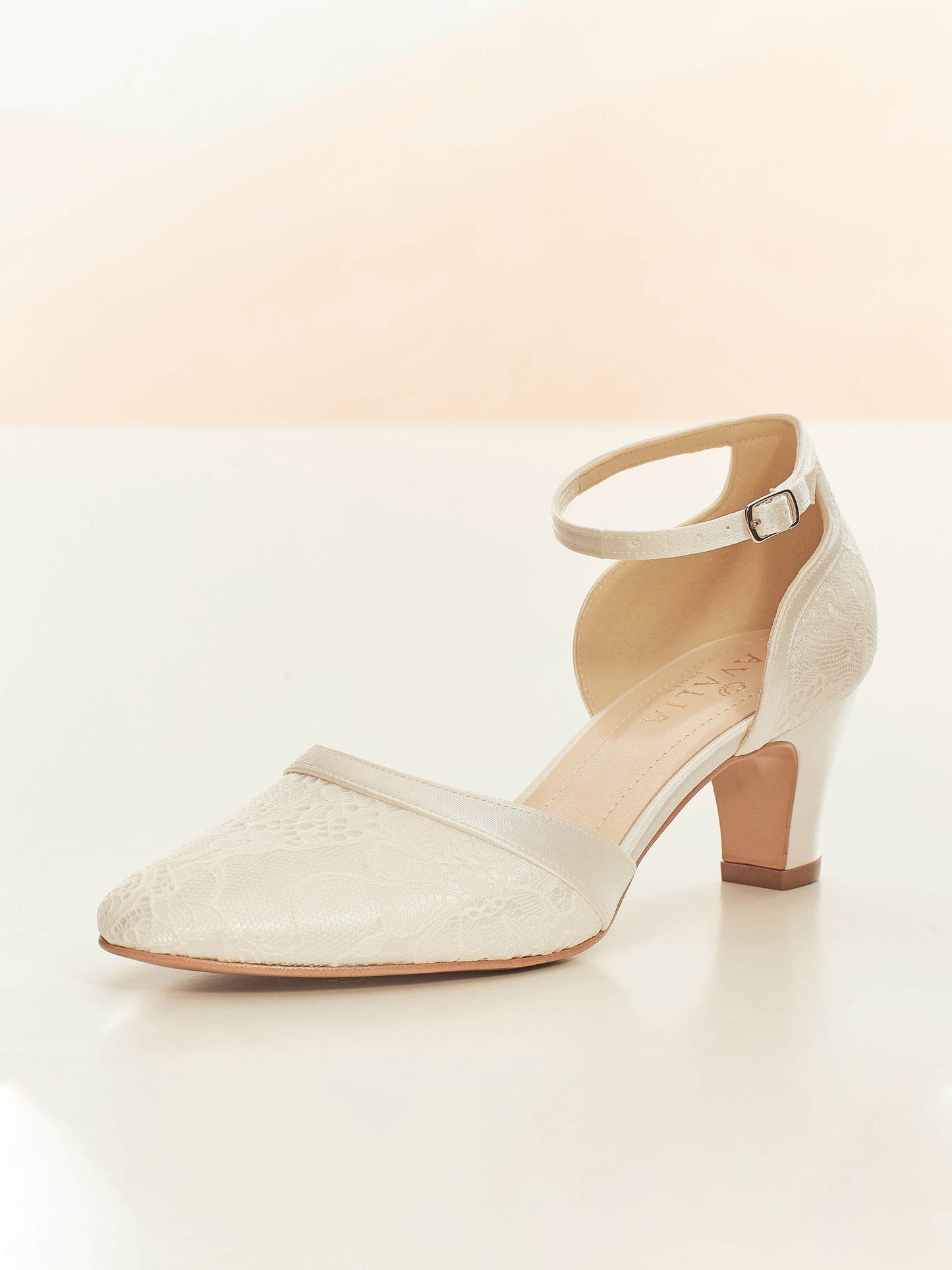 Bridal Shoes Low Heel and Lace Kate