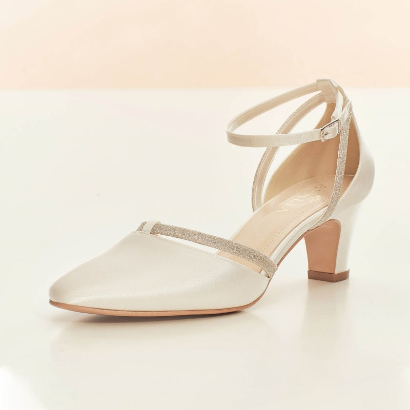 Bridal Shoes Low Heel Luar