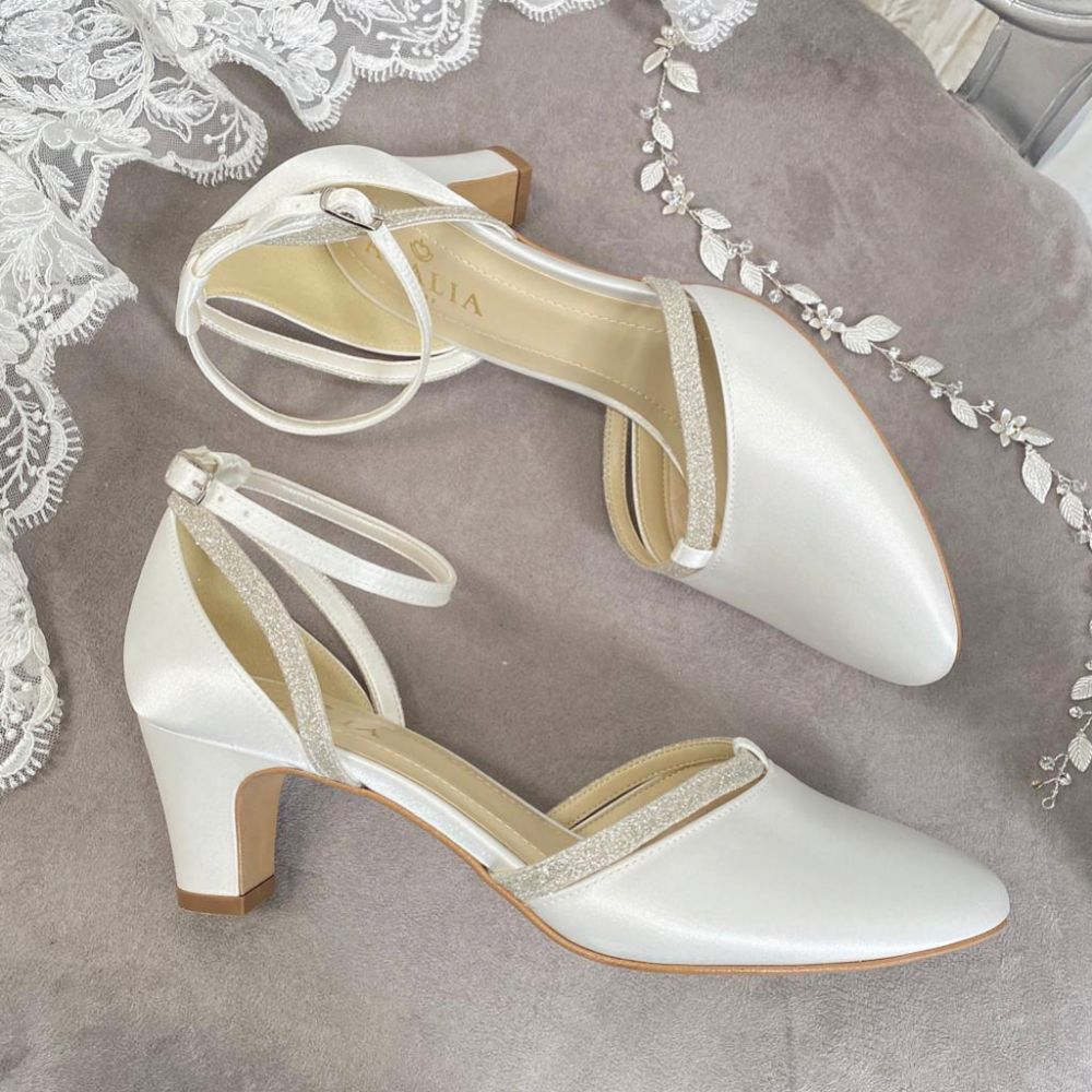 Bridal Shoes Low Heel Luar