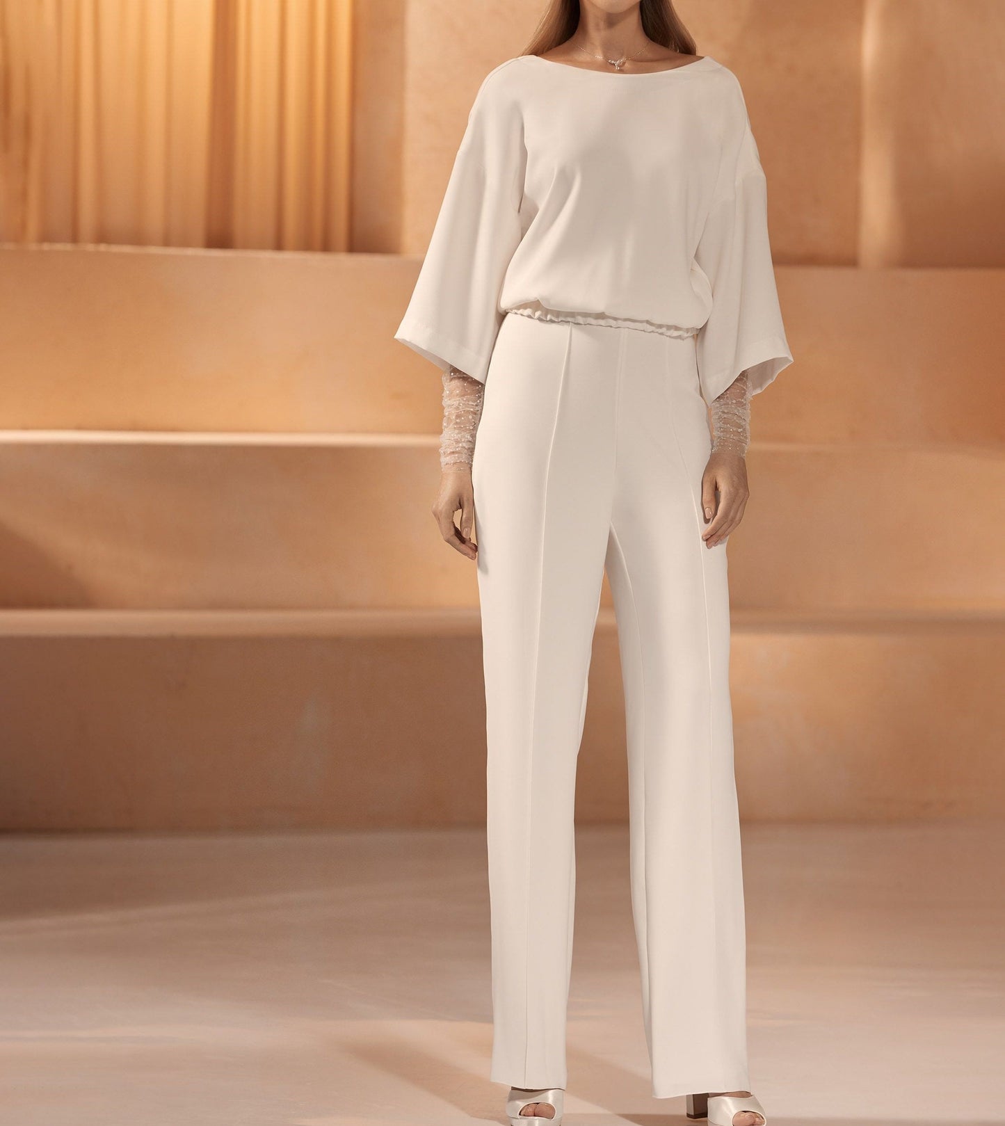 Bolero de novia elegante, Bolero de novia de crepe elástico, Bolero off white de novia, Bolero de novia de manga larga