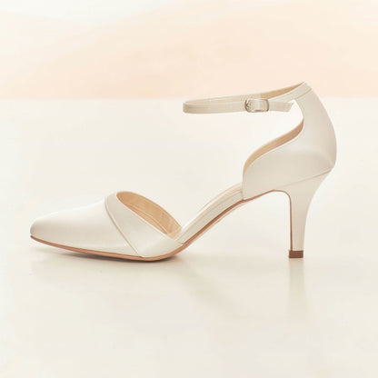 Chaussures de mariée à talons bas Minnie