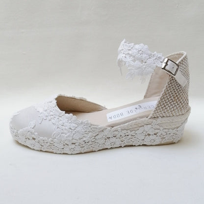 Sandals for brides, Sandals for beach wedding, Comfortable wedding shoes, Bridal sandals beach, Country wedding shoes