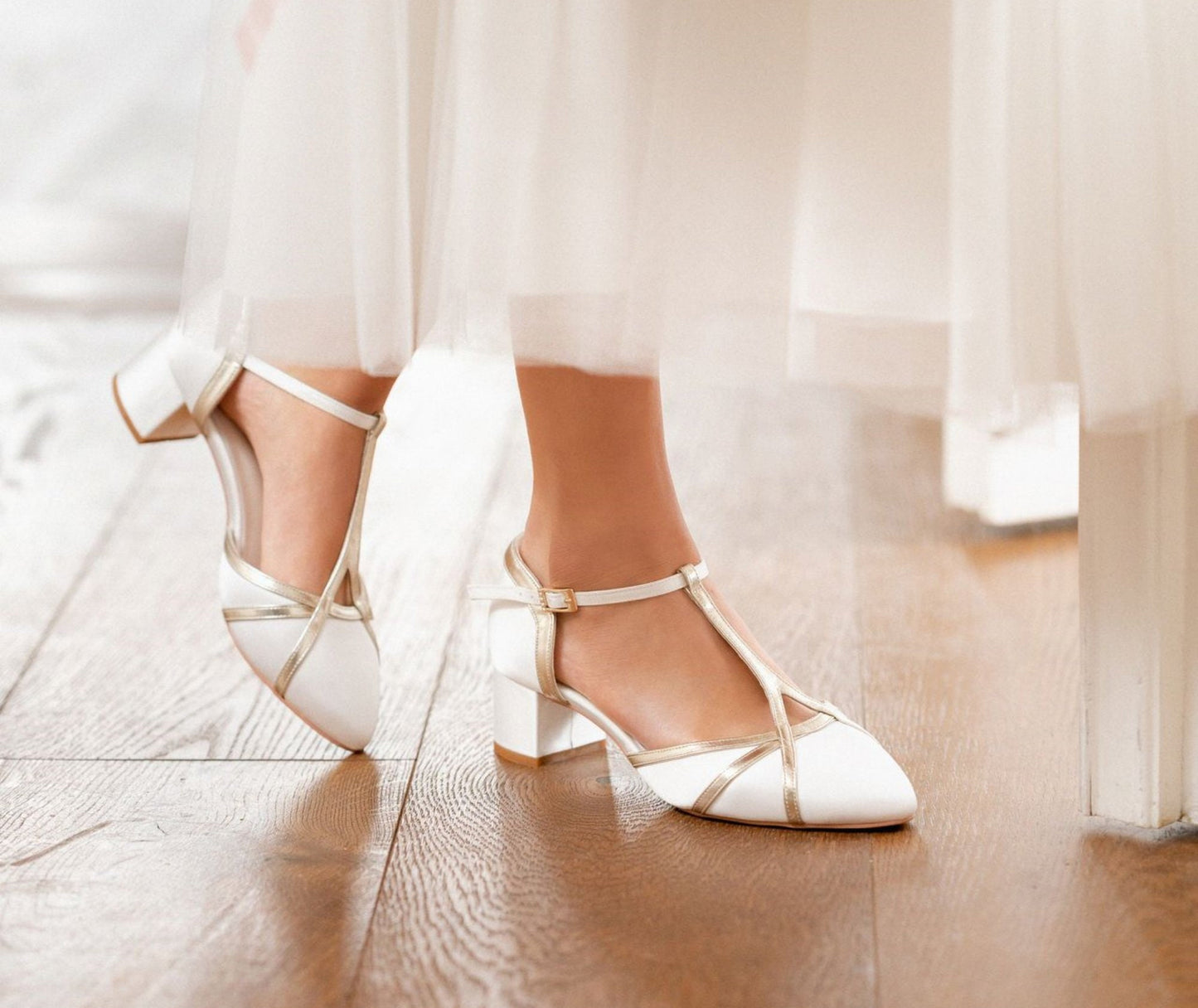 Bridal shoes with low heels Low-heeled shoes for brides, low-heeled bridal shoes, square-heeled bridal shoes