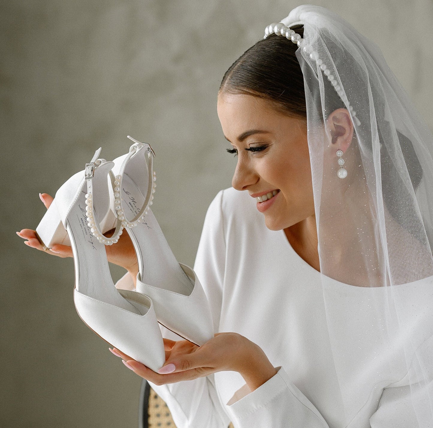 Bridal shoes with pearls, Off white Bridal sandals, bridal shoes block heel open toe, Bridal shoes low heel, Wedding shoes