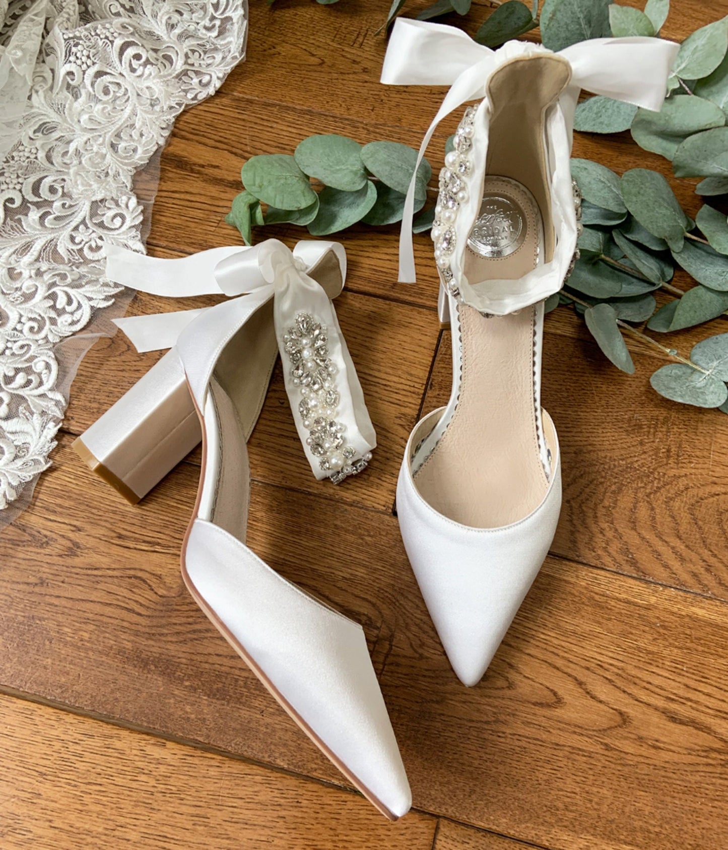 Bridal Shoes block heel, Off white Bridal Shoes , Bridal Shoes Block Heel Closed Toe, Bridal sandals block heel, Bridal shoes low heel