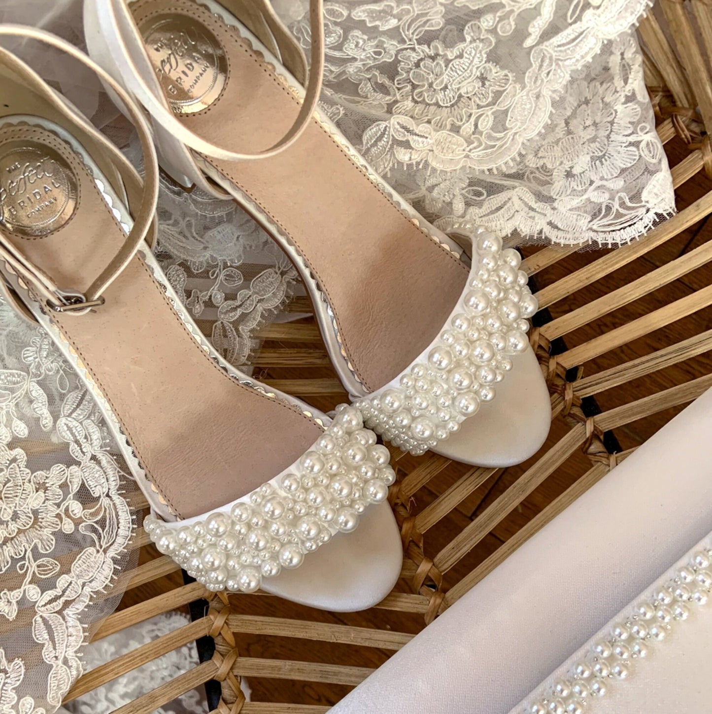 Bridal shoes with pearls, Off white Bridal sandals, bridal shoes block heel closed toe, Bridal sandals block heel, Bridal shoes low heel